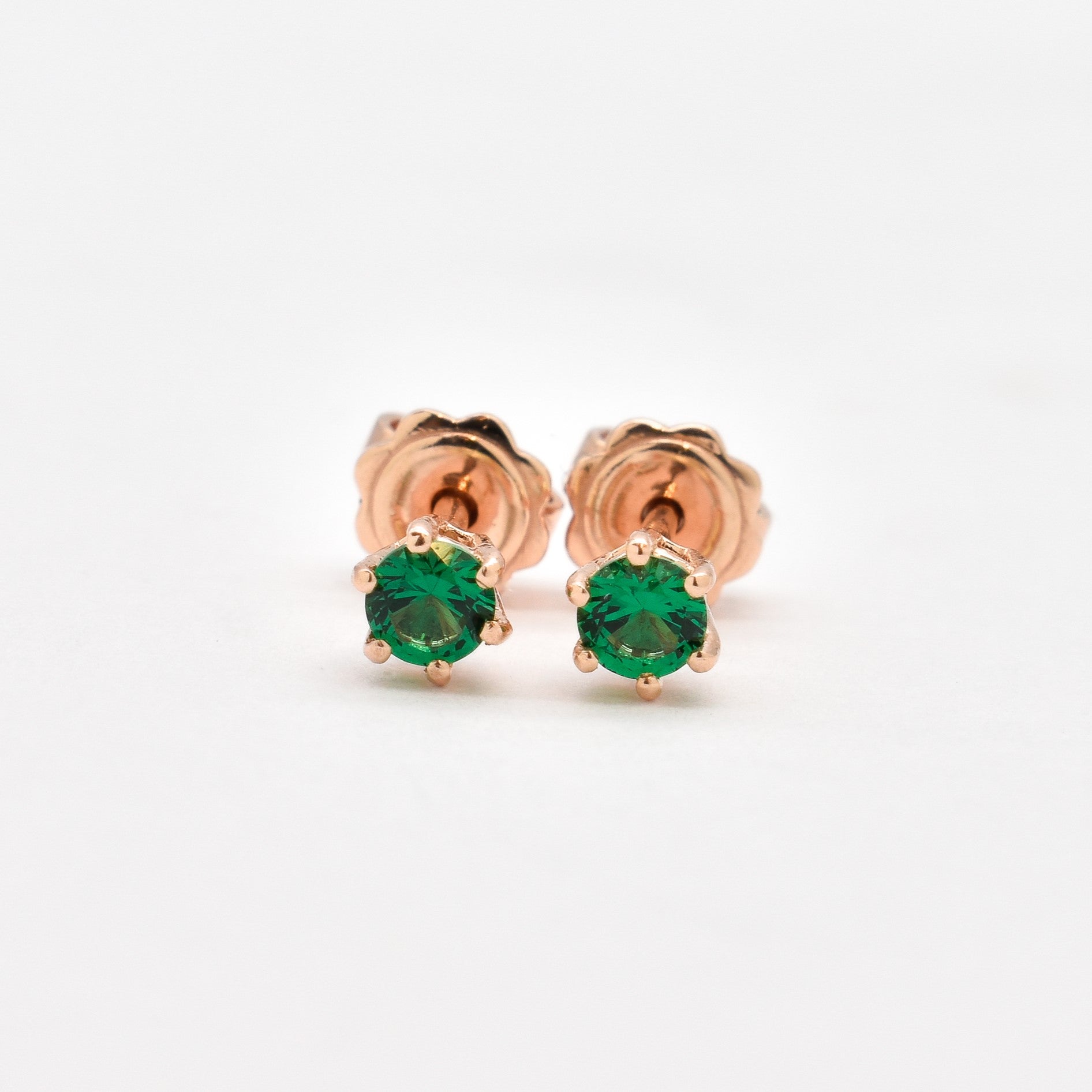新品・未使用【GODSIZE】ROSE STUD w/emerald Buy Rose Gold Green Emerald Solitaire Studs Online in India