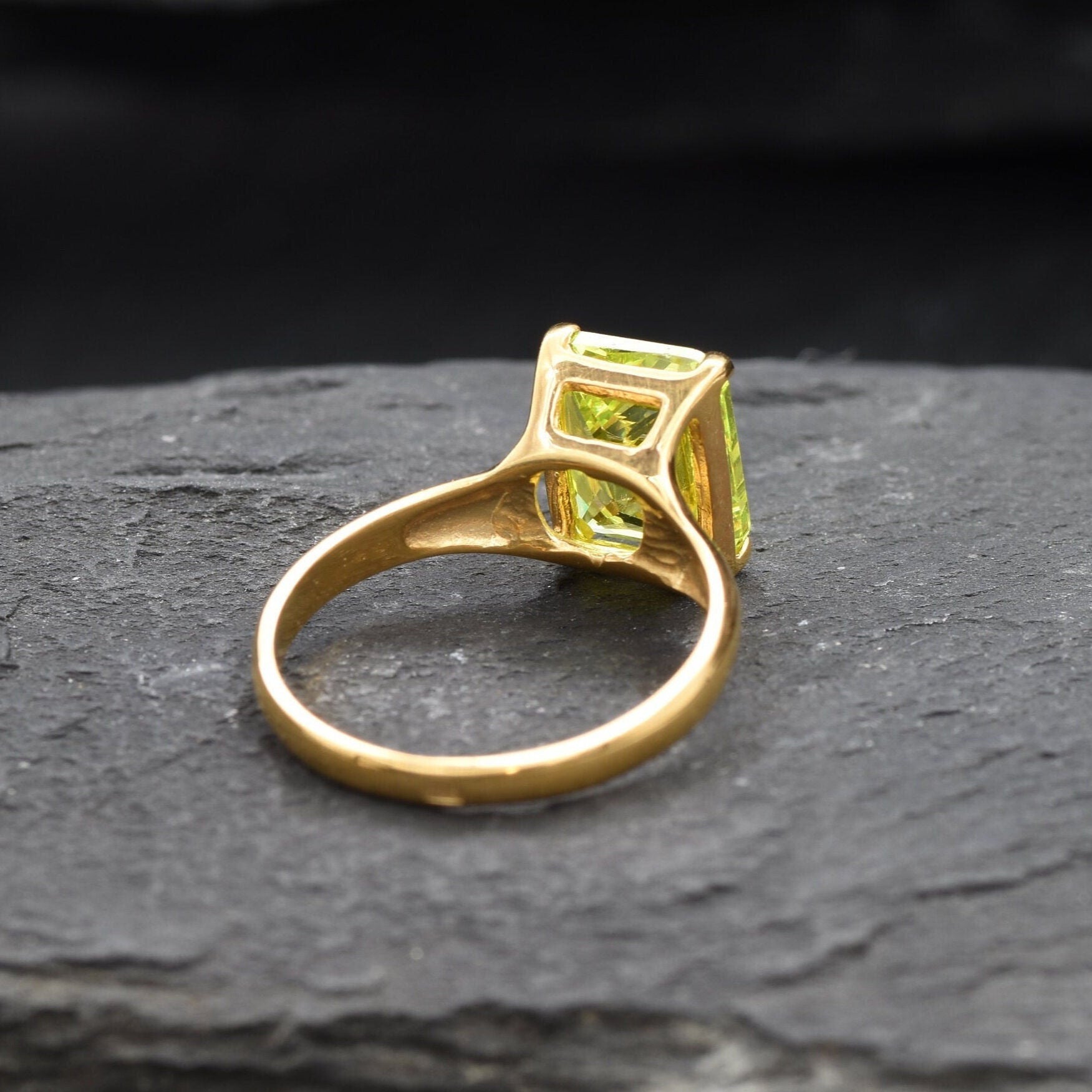 Green Diamond Ring, Lime Green Ring, Solitaire Ring, Green Rectangle Ring, Promise Ring, Statement Ring, Vintage Ring, Solid Silver Ring(1)