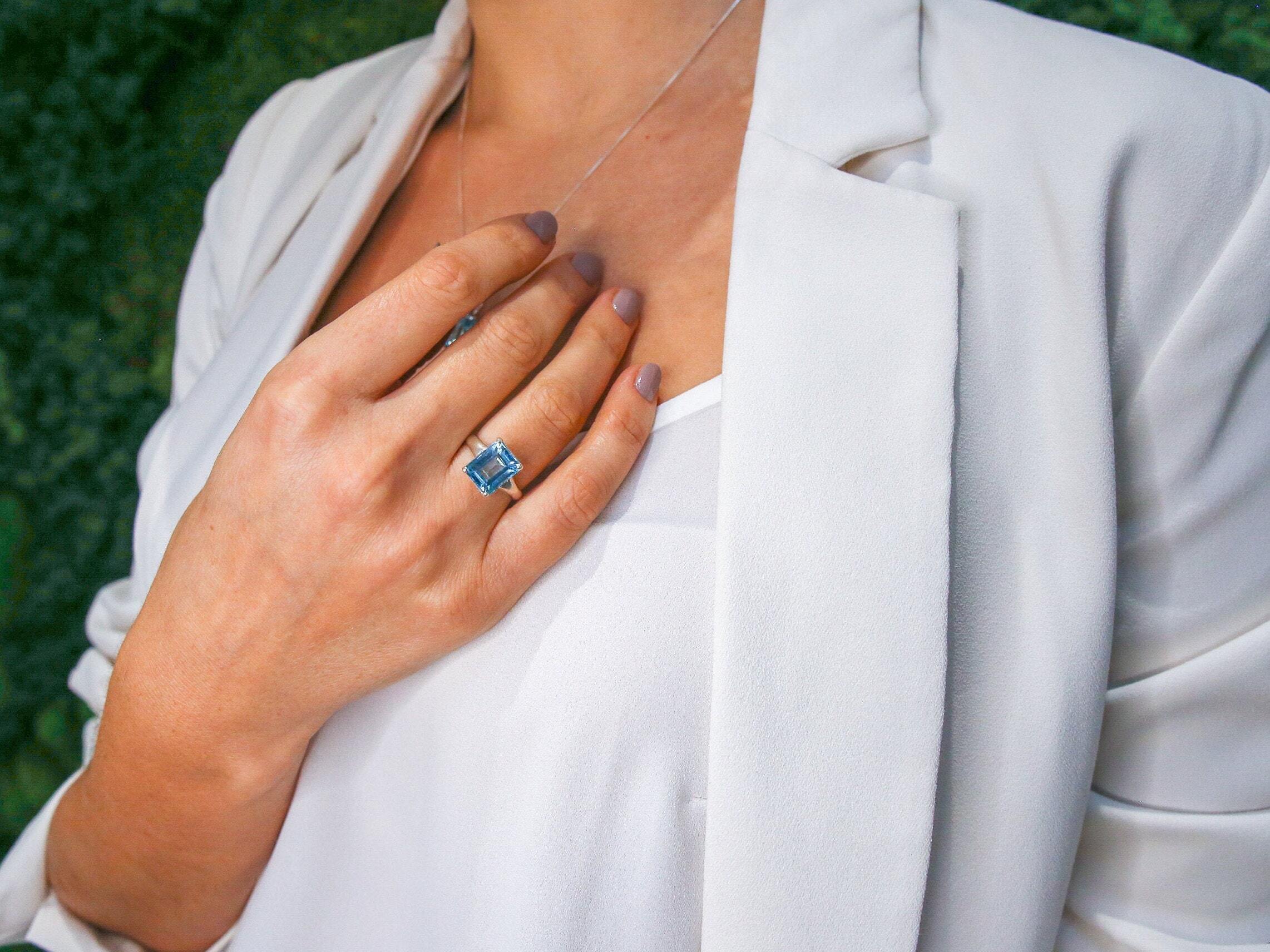 Square Ring, Blue Topaz Ring, Natural Blue Topaz, Vintage Rings, December Birthstone, Blue Ring, December Ring, Solid Silver Ring, Topaz