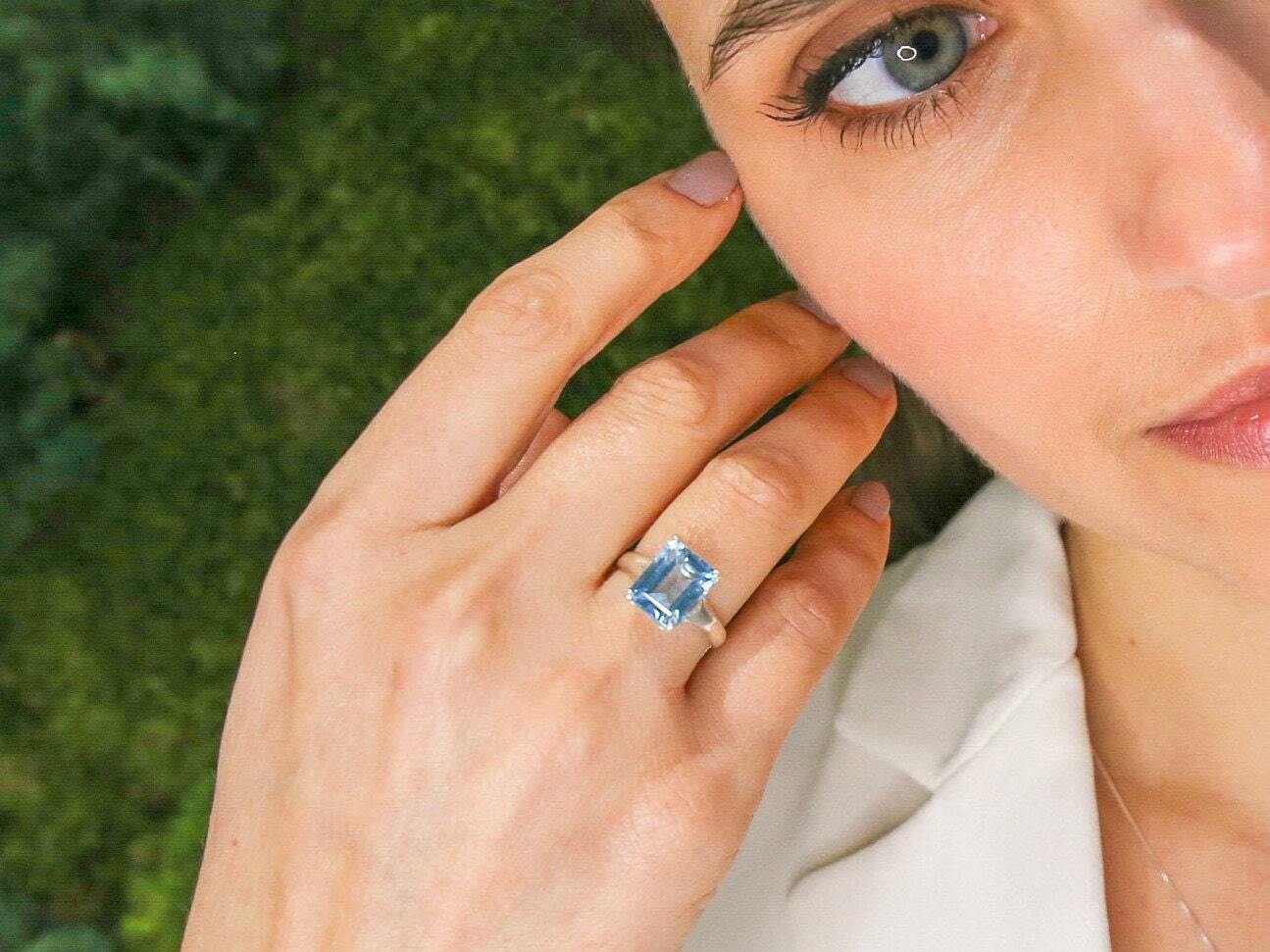 Square Ring, Blue Topaz Ring, Natural Blue Topaz, Vintage Rings, December Birthstone, Blue Ring, December Ring, Solid Silver Ring, Topaz
