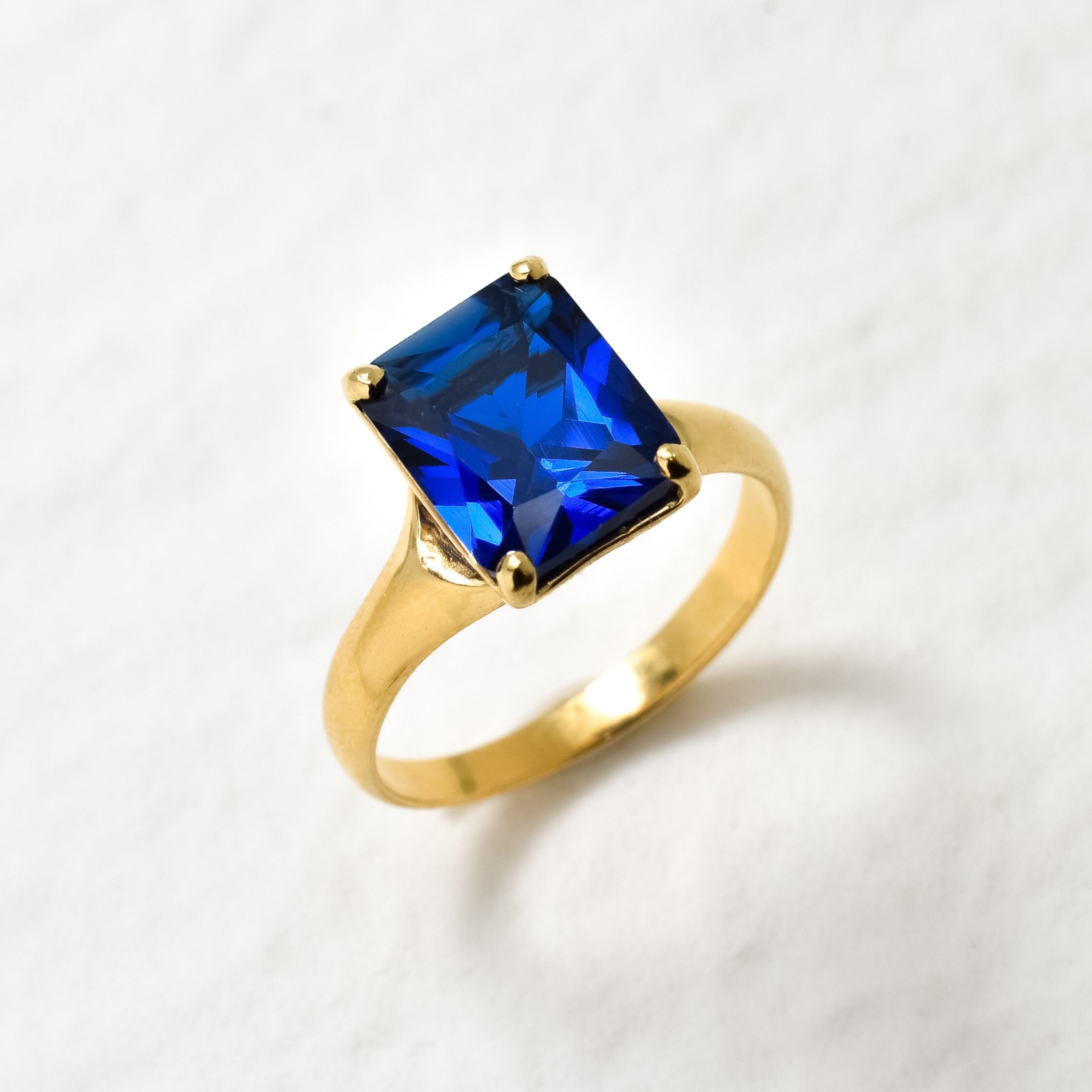 1059-R-cSAP: Gold Vermeil 18k Created Sapphire