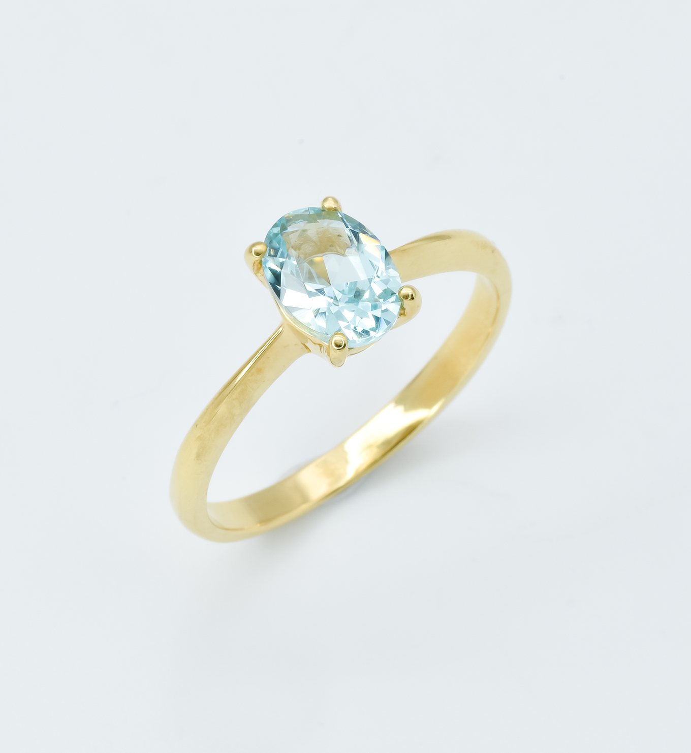 Gold Aquamarine Ring front view