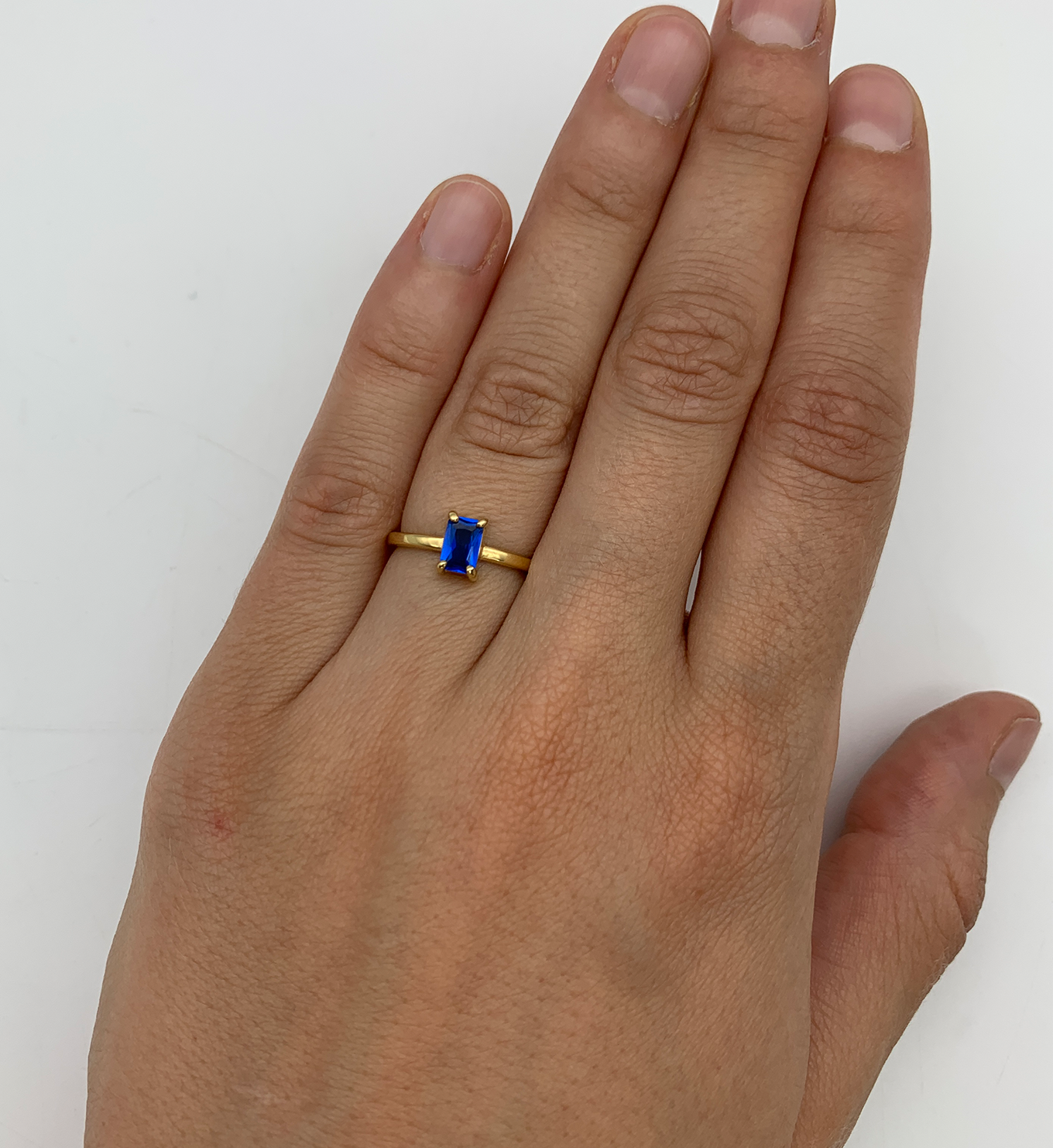 Baguette Cut Sapphire Gold Ring, ideal for September birthstone ring gift