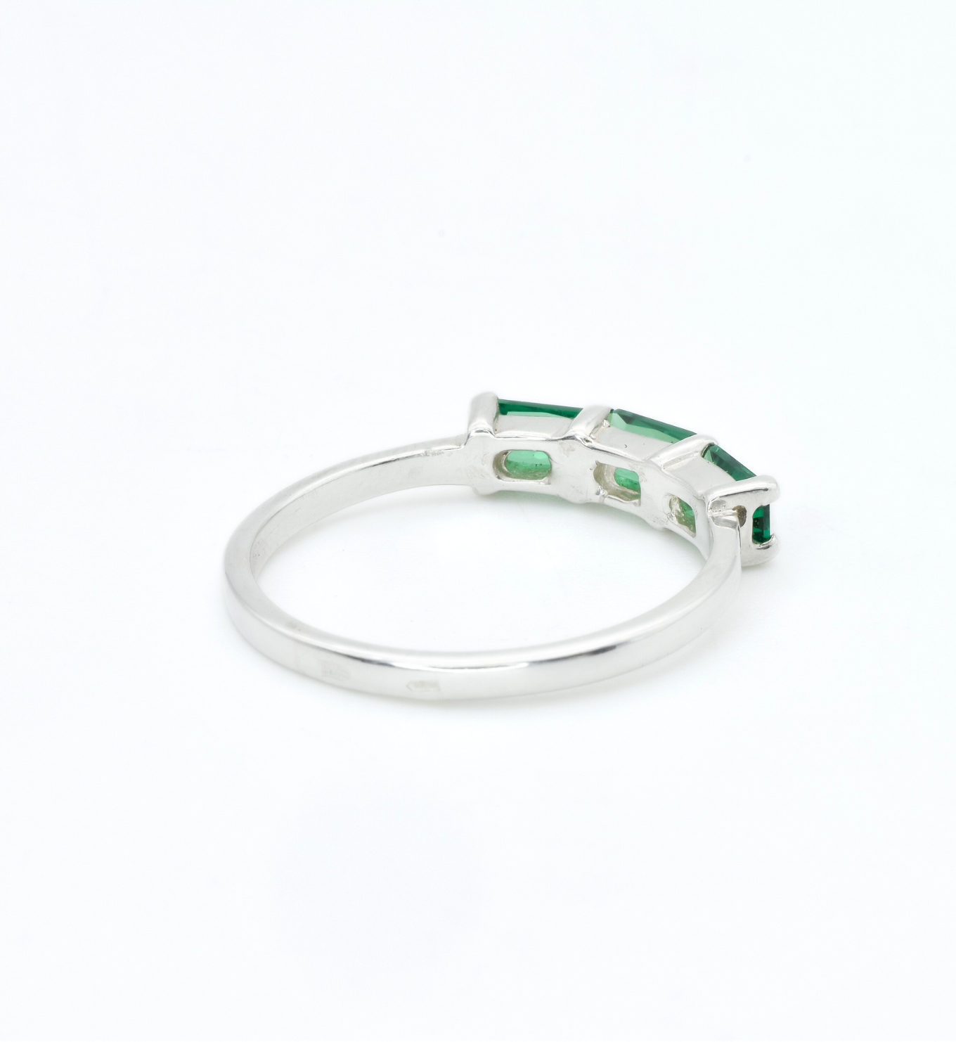 Three-stone emerald stackable ring set with solid silver, dainty ring gift idea